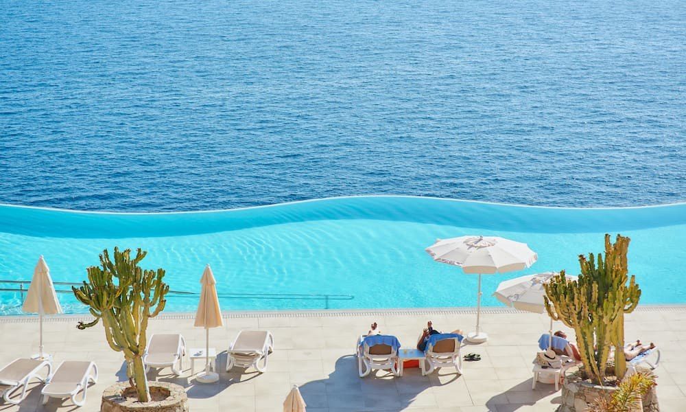 Gloria Palace Amadores — the infinity pool over the sea
