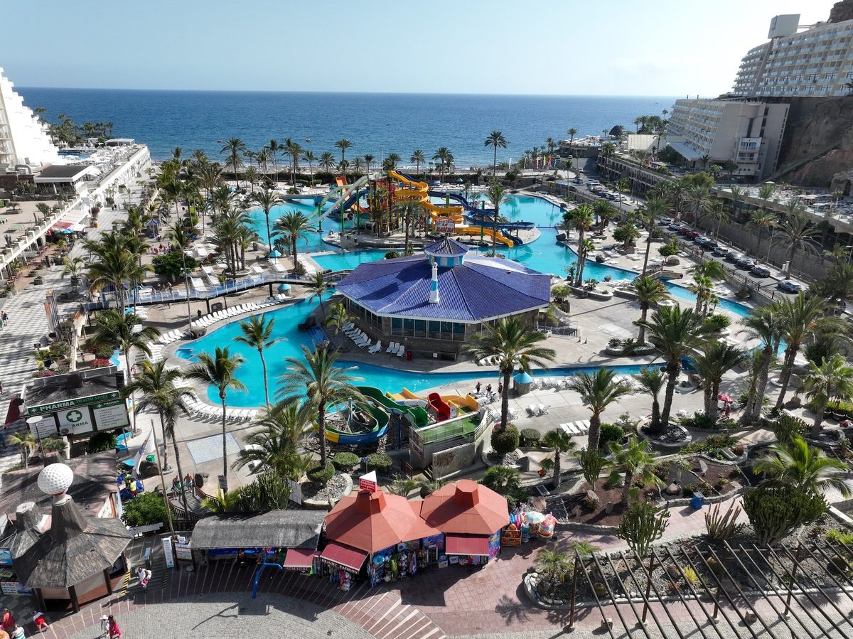 The shared Lago Taurito water park (aerial) — slides, kamikazes and a pirate ship for little ones